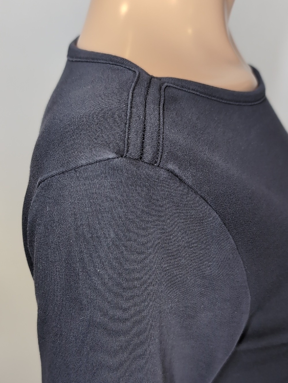 LL Bean Womens Supima Cotton Tee Long Sleeve Boat Neck Tshirt Black Size Medium - Picture 9 of 10